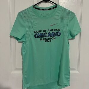 BOGO❗️Nike Mint Green Chicago Marathon Tee